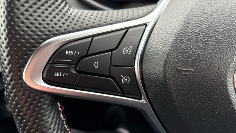 Renault Clio 1.0 TCe 90 RS Line 5dr Petrol Hatchback